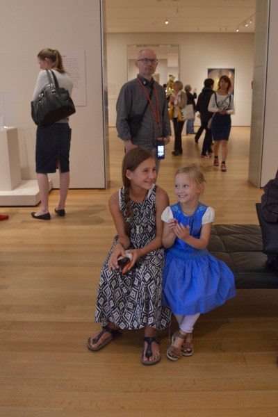 Antonia und Helen im MoMA