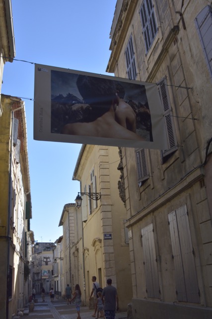 Arles Gasse mit Foto