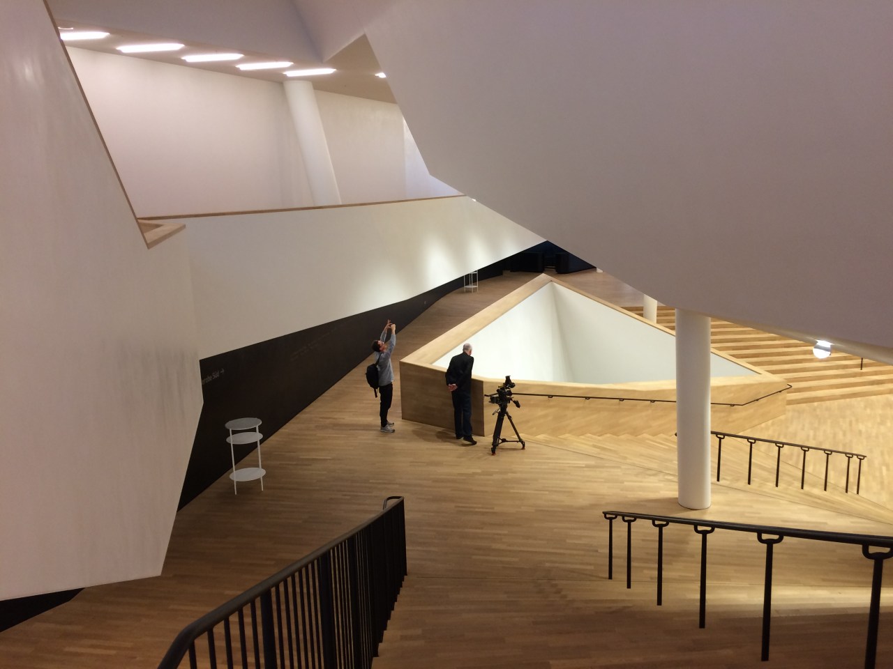 dreh-elphi-foyer-totale